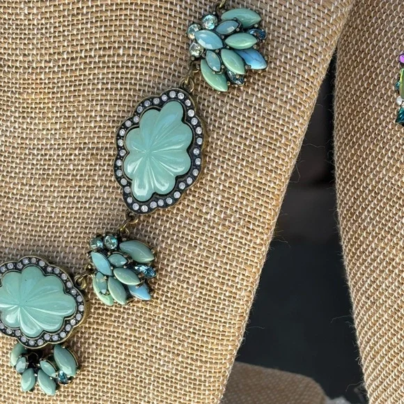 Chloe + Isabel Seascape Collar Necklace - Picture 3 of 11